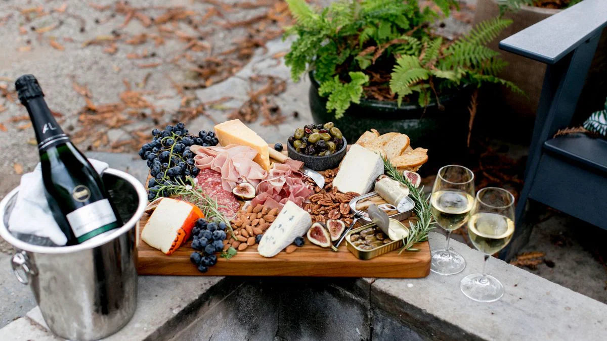 Waarom Champagne Tijdens het Diner je Gasten Volledig Gaat Verbazen